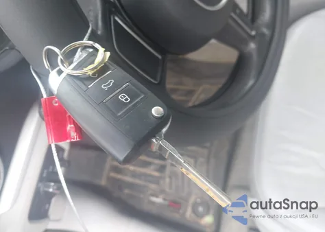 2016 Audi A3 2.0T Premium из США, поврежденный, VIN WAUB8GFF5G1008991